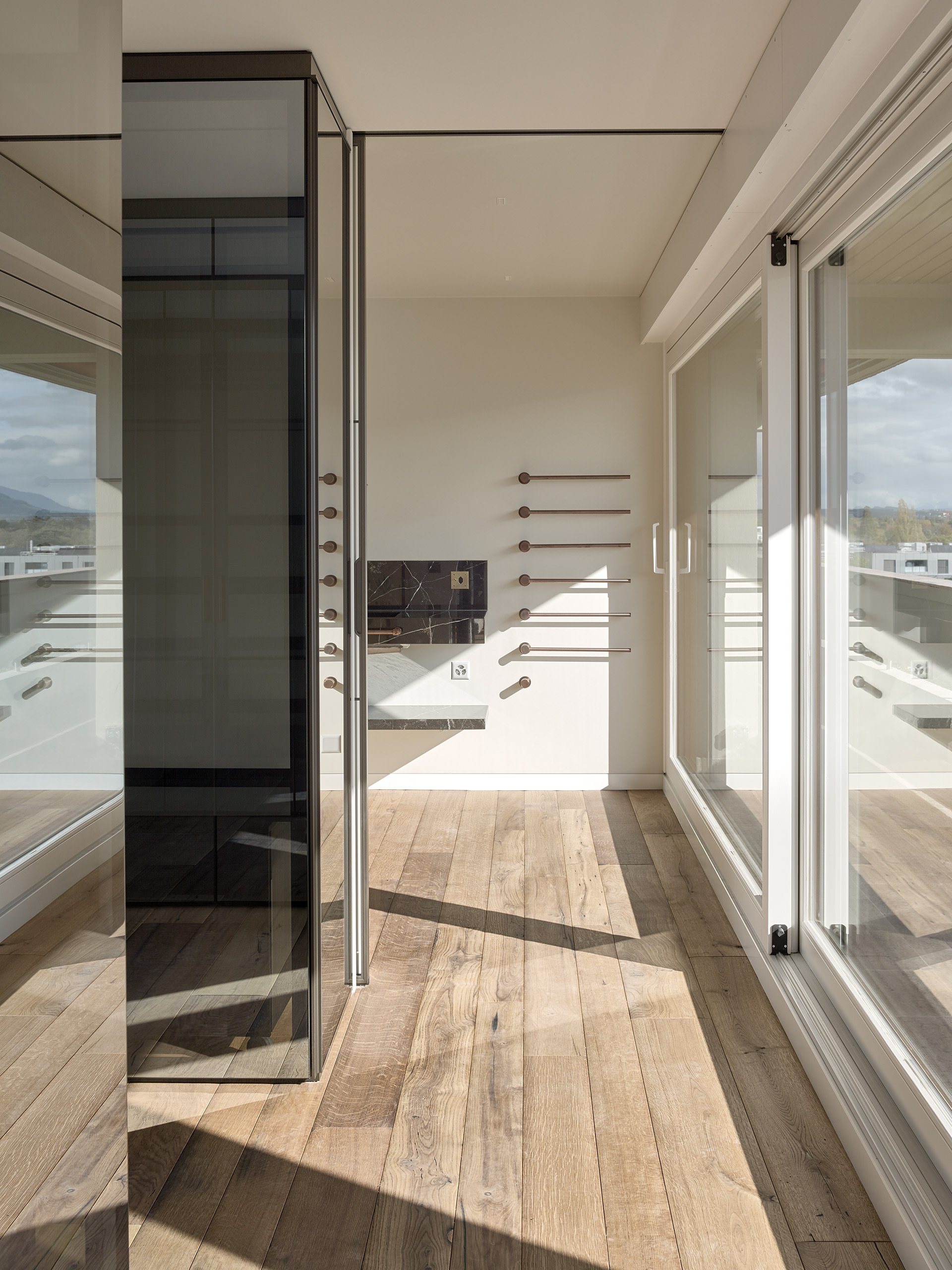 E19724 Alpa 095404 SCREEN